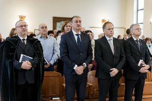 Áldott alkalom