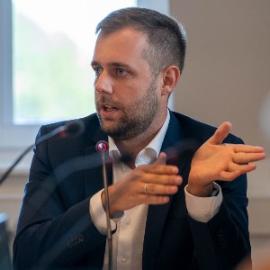 Betörések a Virágvölgy lakóparkban
